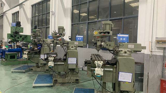 Precision-Mold-Manufacturing-(9)